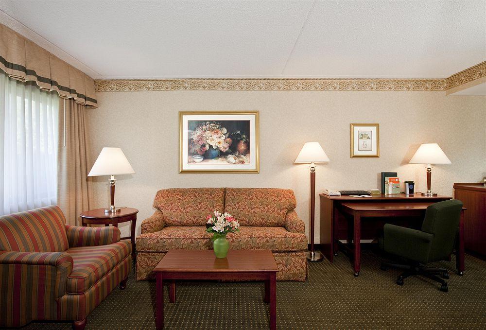 Doubletree Suites By Hilton Hotel Cincinnati - Blue Ash Sharonville Kamer foto