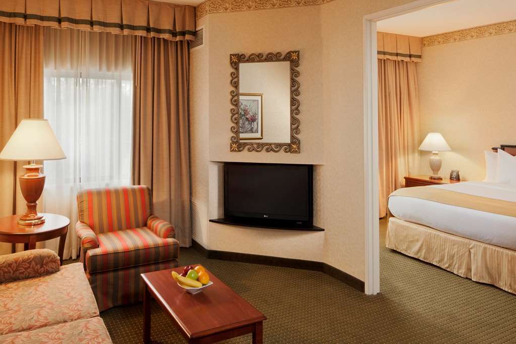 Doubletree Suites By Hilton Hotel Cincinnati - Blue Ash Sharonville Kamer foto