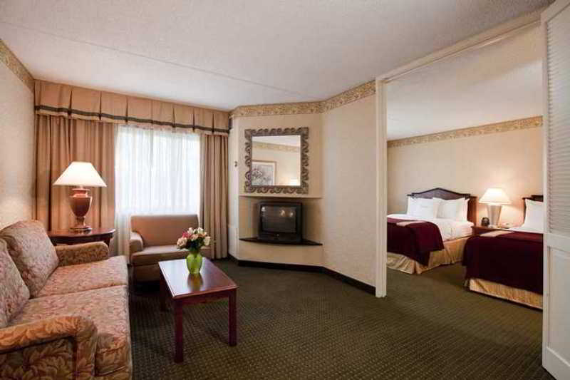 Doubletree Suites By Hilton Hotel Cincinnati - Blue Ash Sharonville Kamer foto
